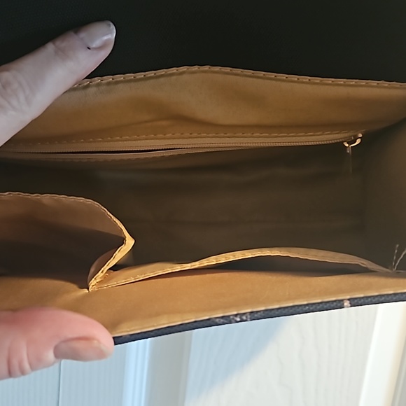 Cottage core structured cross body bag - Picture 4 of 6